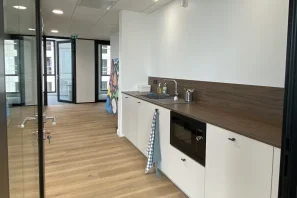 Bureau privé - 69007 - 2 postes - 700€