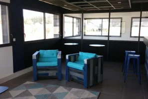 Open Space - 13510 - 8 postes - 200€
