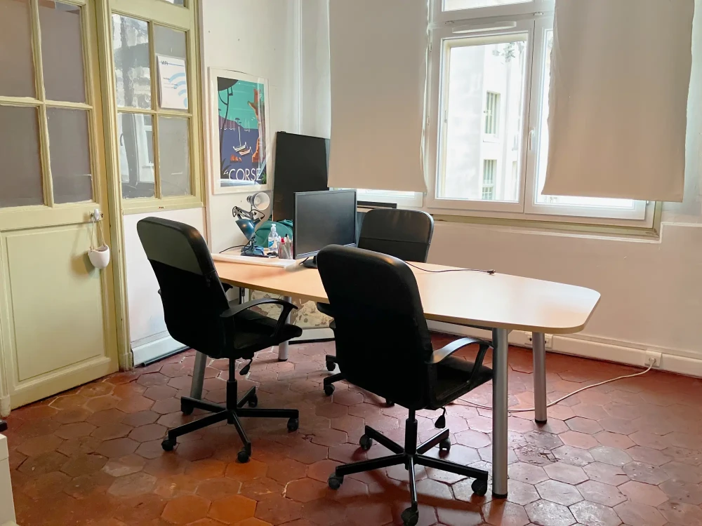 Espace indépendant - 75011 - 21 postes - 6000€