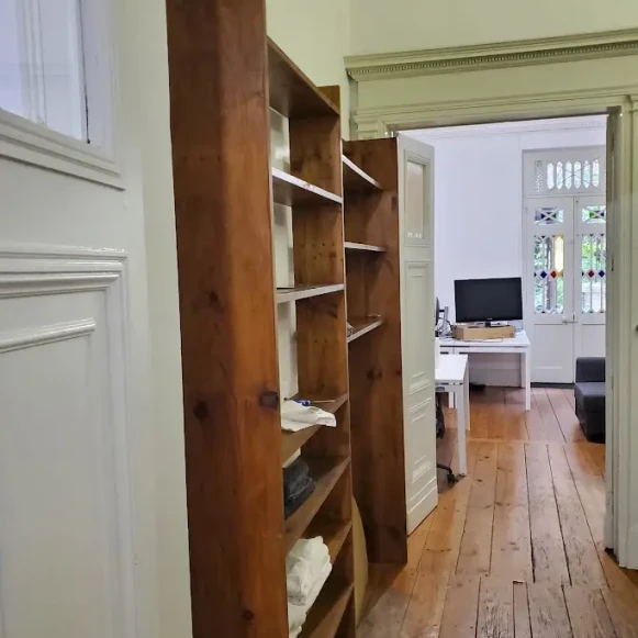 Bureau privé 28 m² 6 postes Coworking Rue des Lois Toulouse 31000 - photo 2