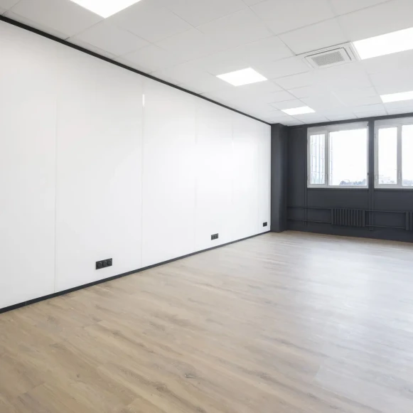 Bureau privé 20 m² 6 postes Location bureau Rue du Général Malleret Joinville Vitry-sur-Seine 94400 - photo 7