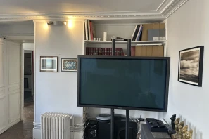 Bureau privé - 75010 - 3 postes - 990€