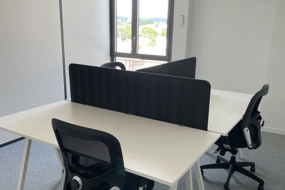 Bureau privé - 33130 - 3 postes - 950€