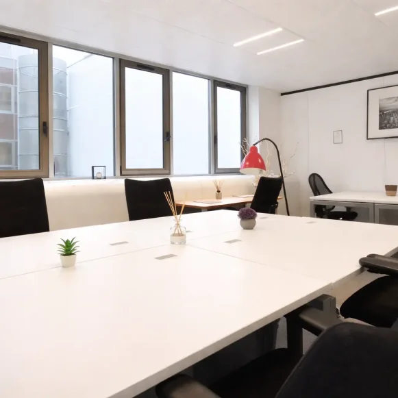 Bureau privé 30 m² 6 postes Location bureau Rue de Rouvray Neuilly-sur-Seine 92200 - photo 2