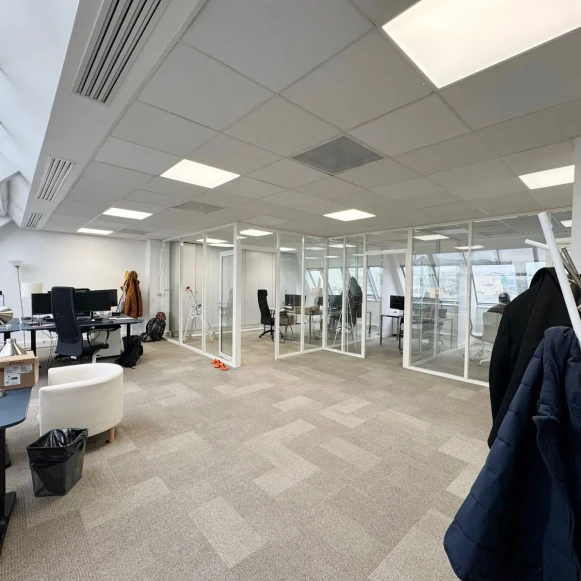 Bureau privé 70 m² 12 postes Location bureau Boulevard Diderot Paris 75012 - photo 3