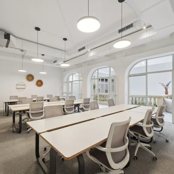 Espace indépendant 243 m² 36 postes Coworking Rue Louis Murat Paris 75008 - photo 5