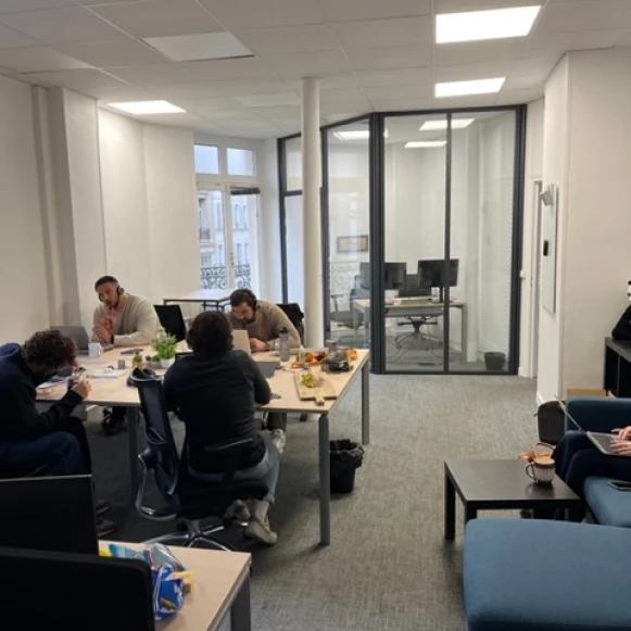 Open Space  4 postes Location bureau Boulevard de Sébastopol Paris 75002 - photo 5