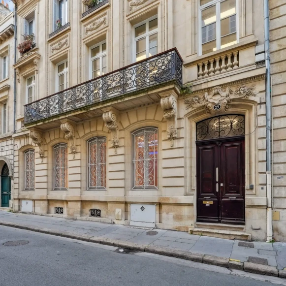 Espace indépendant 106 m² 16 postes Location bureau Rue Boudet Bordeaux 33000 - photo 1