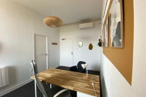 Bureau privé - 17400 - 1 poste - 479.16€