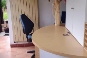 Open Space - 94430 - 3 postes - 300€