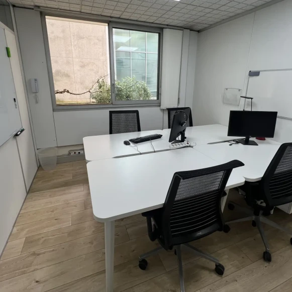 Bureau privé 16 m² 5 postes Coworking Boulevard Pasteur Paris 75015 - photo 1