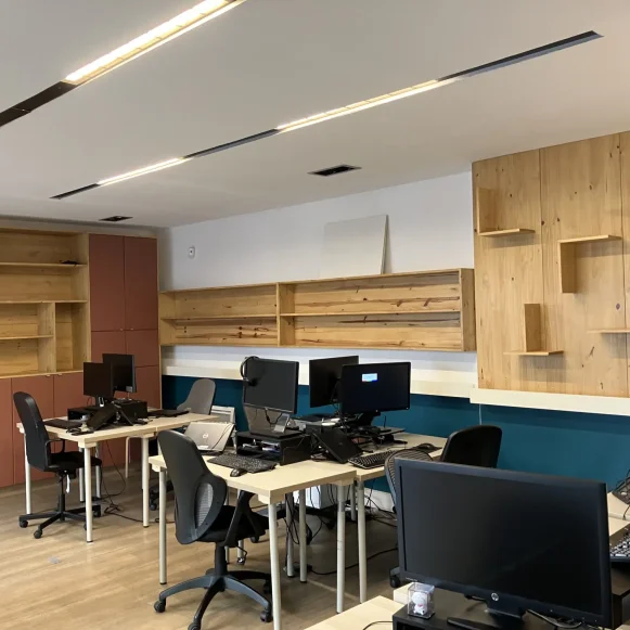 Bureau privé 36 m² 12 postes Location bureau Rue Henry Monnier Paris 75009 - photo 1