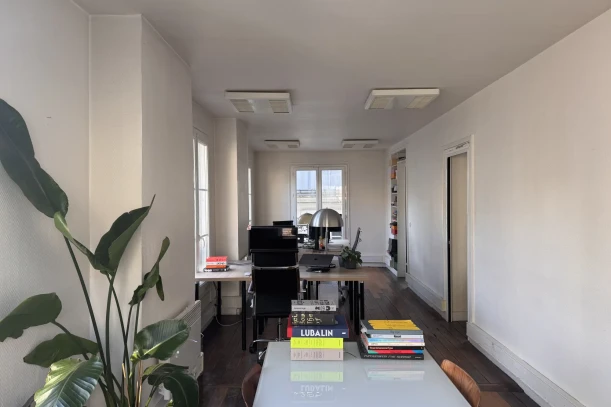 Bureau privé - 75002 - 4 postes - 1500€