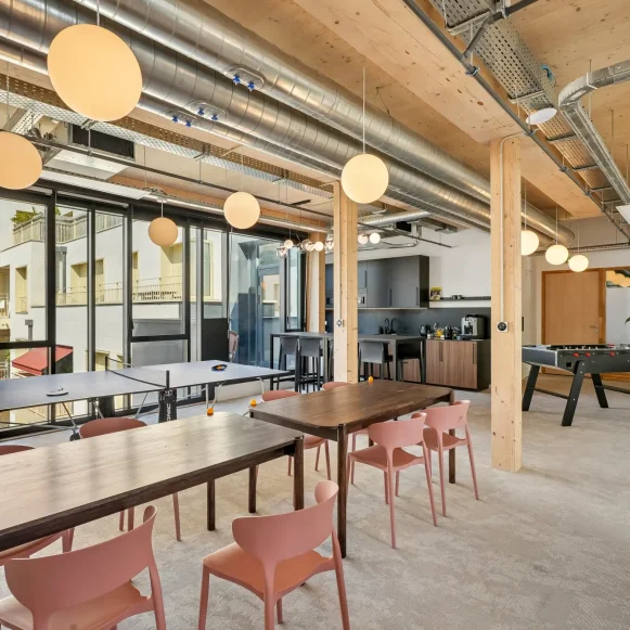 Bureau privé 260 m² 40 postes Coworking Rue Petit Clichy 92110 - photo 4