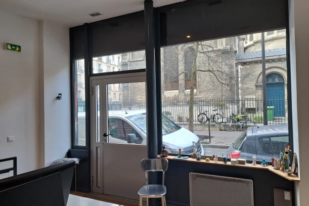 Open Space - 75011 - 1 poste - 416.27€