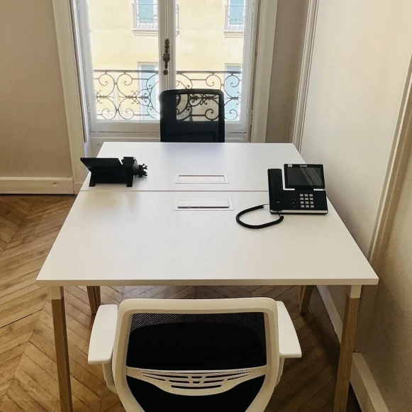 Bureau privé 38 m² 13 postes Location bureau Rue de l'Arcade Paris 75008 - photo 6