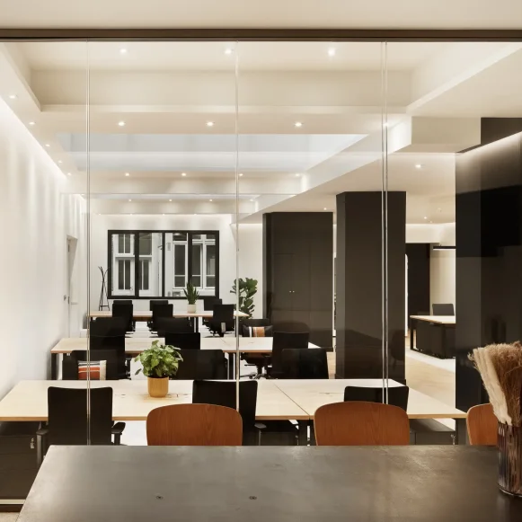 Espace indépendant 1 230 m² 200 postes Location bureau Rue Pergolèse Paris 75016 - photo 1