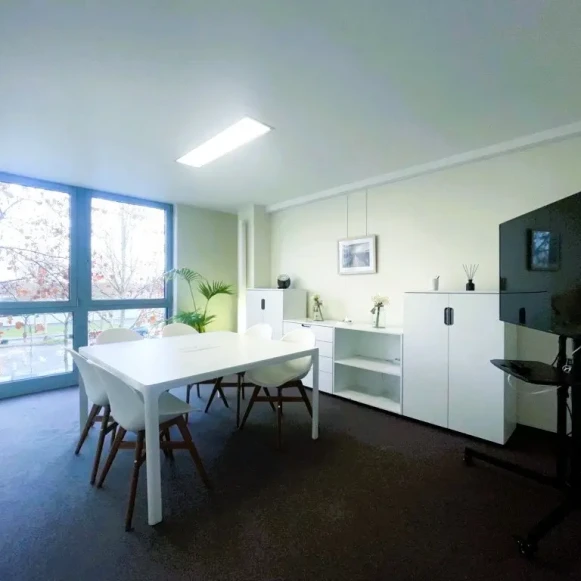 Bureau privé 12 m² 2 postes Coworking Avenue du Neuhof Strasbourg 67100 - photo 5