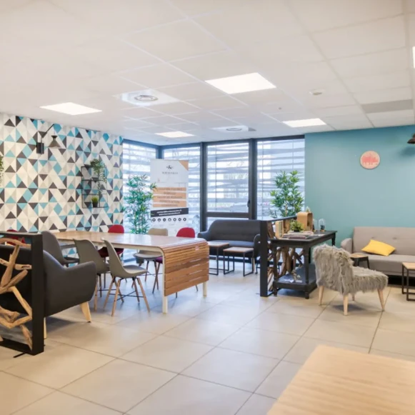 Bureau privé 18 m² 3 postes Coworking Place Ernest Granier Montpellier 34000 - photo 3