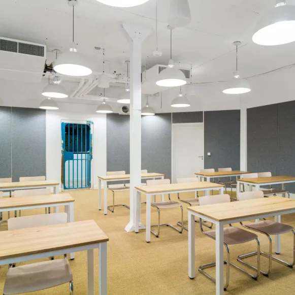 Bureau privé 348 m² 51 postes Coworking Rue La Fayette Paris 75009 - photo 9