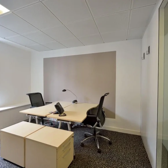 Bureau privé 44 m² 11 postes Coworking Rue de Londres Paris 75009 - photo 20