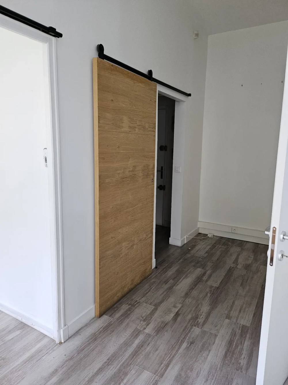 Espace indépendant - 92150 - 4 postes - 1500€