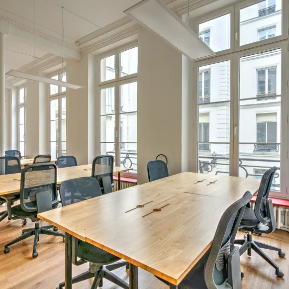 Espace indépendant 356 m² 50 postes Location bureau Rue Croix des Petits Champs Paris 75001 - photo 1