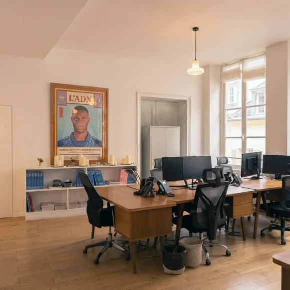 Bureau privé 70 m² 10 postes Location bureau Rue Chapon Paris 75003 - photo 5