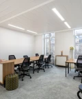 Bureau privé - 75008 - 9 postes - 7830€