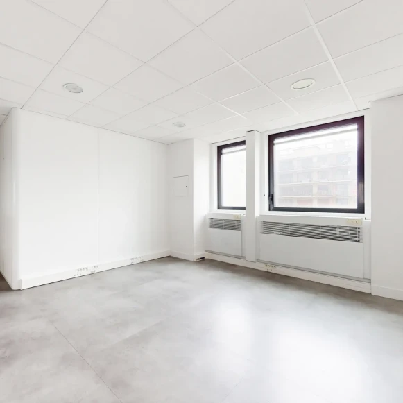 Espace indépendant 155 m² 15 postes Coworking Rue du 4 Septembre Issy-les-Moulineaux 92130 - photo 4