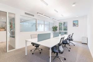 Bureau privé - 06000 - 6 postes - 1890€