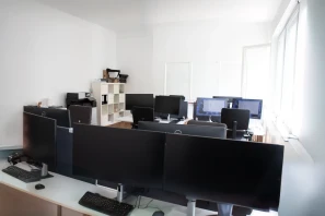 Espace indépendant - 75011 - 8 postes - 6000€