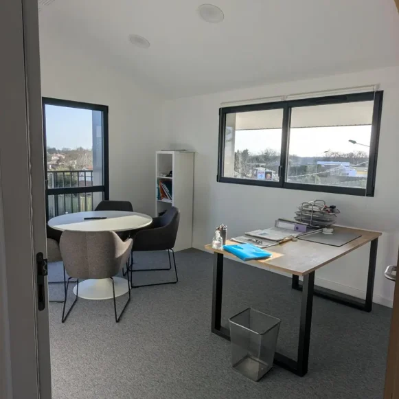 Bureau privé 10 m² 1 poste Location bureau Avenue de Branne Tresses 33370 - photo 6