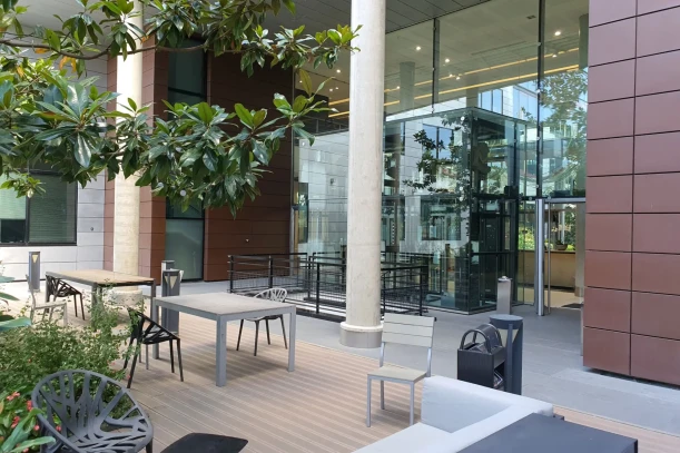 Open Space - 92600 - 120 postes - 315€