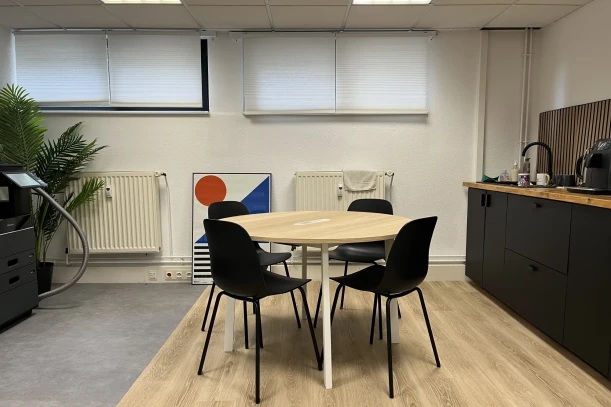 Espace indépendant - 67205 - 6 postes - 750€