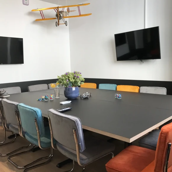 Bureau privé 11 m² 2 postes Coworking Rue du Dahomey Paris 75011 - photo 4