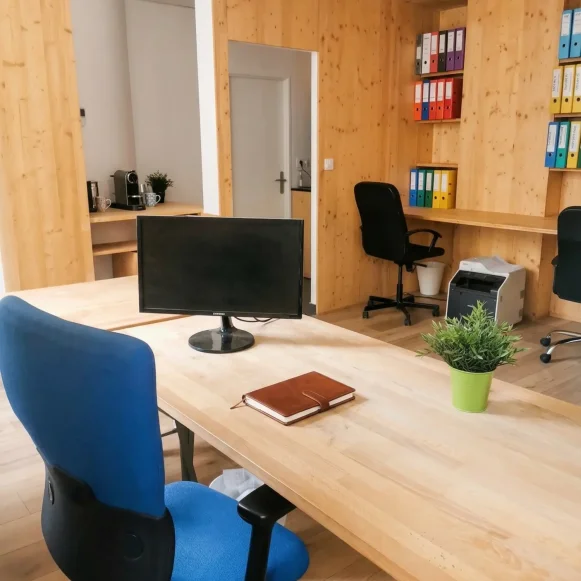 Espace indépendant 40 m² 6 postes Coworking Rue d'Algérie Lyon 69001 - photo 2
