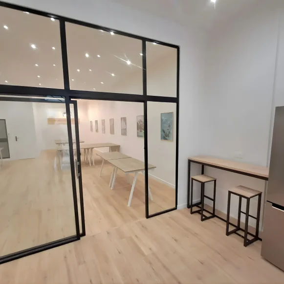 Open Space  18 postes Location bureau Rue Fort Notre Dame Marseille 13001 - photo 6