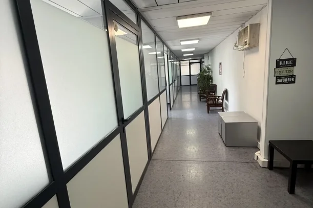 Bureau privé - 93100 - 3 postes - 350€