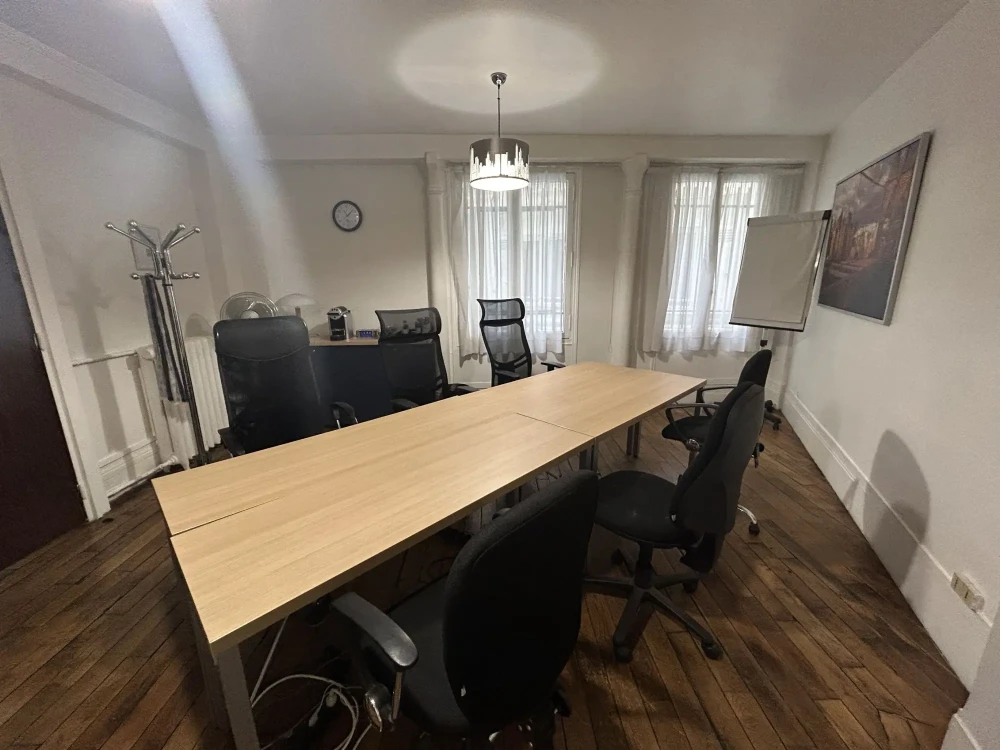 Bureau privé - 75011 - 4 postes - 1850€