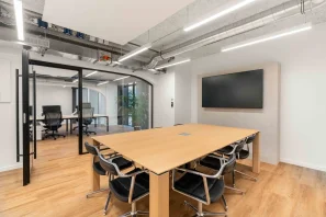 Espace indépendant - 75004 - 46 postes - 28520€