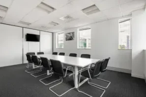 Bureau privé - 94573 - 8 postes - 4992€