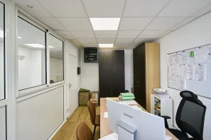 Bureau privé - 59000 - 5 postes - 700€