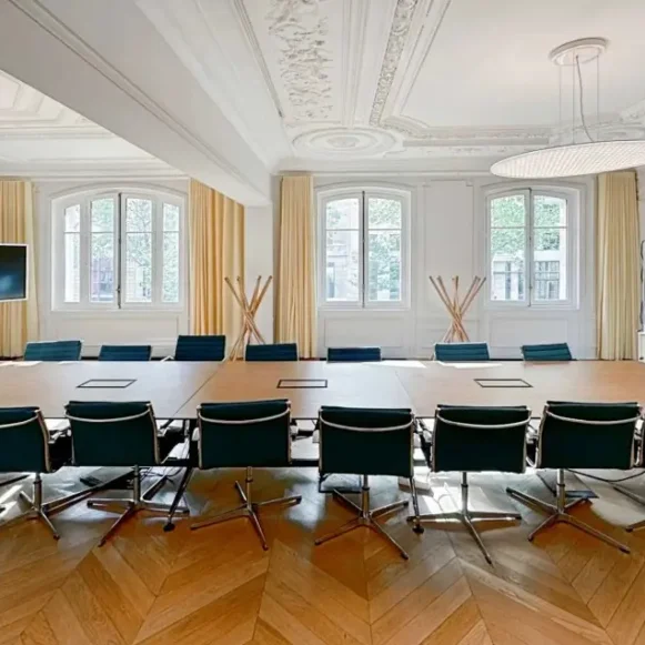 Bureau privé 28 m² 8 postes Location bureau Avenue Kléber Paris 75016 - photo 3