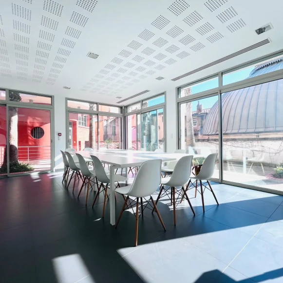 Bureau privé 66 m² 16 postes Location bureau Montée du Saint-Esprit Marseille 13002 - photo 1