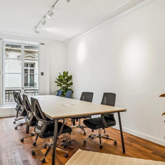 Espace indépendant 132 m² 24 postes Location bureau Rue des Petites Écuries Paris 75010 - photo 8