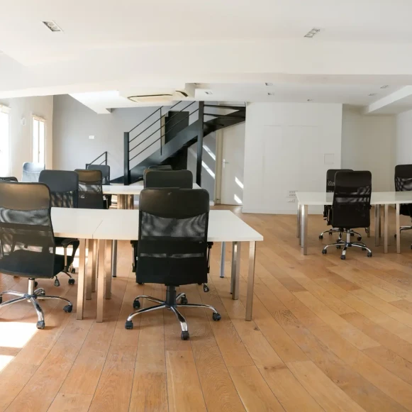 Espace indépendant 194 m² 30 postes Location bureau Rue du Faubourg Montmartre Paris 75009 - photo 2
