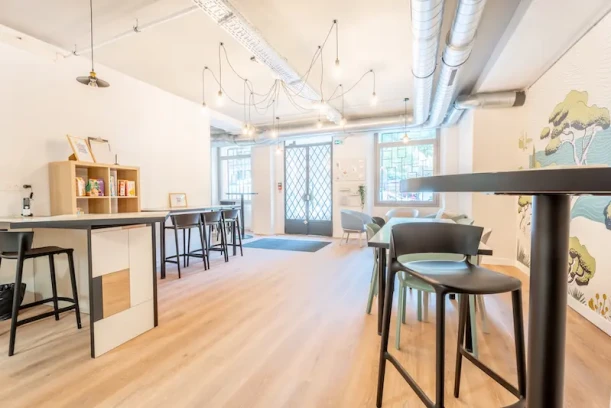 Bureau privé - 13007 - 9 postes - 2630€