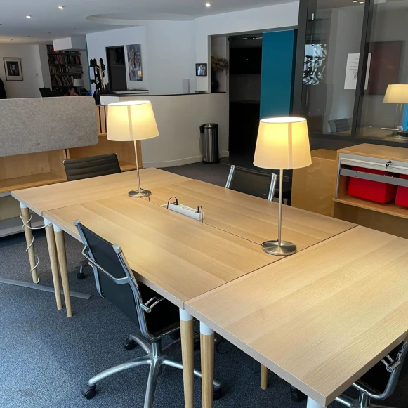 Open Space  4 postes Location bureau Cour des Petites Écuries Paris 75010 - photo 3