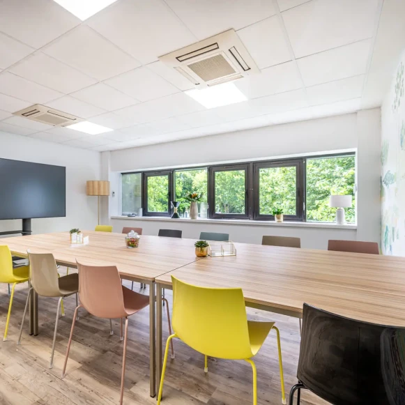 Bureau privé 12 m² 2 postes Coworking Boulevard Albert Einstein Nantes 44300 - photo 9